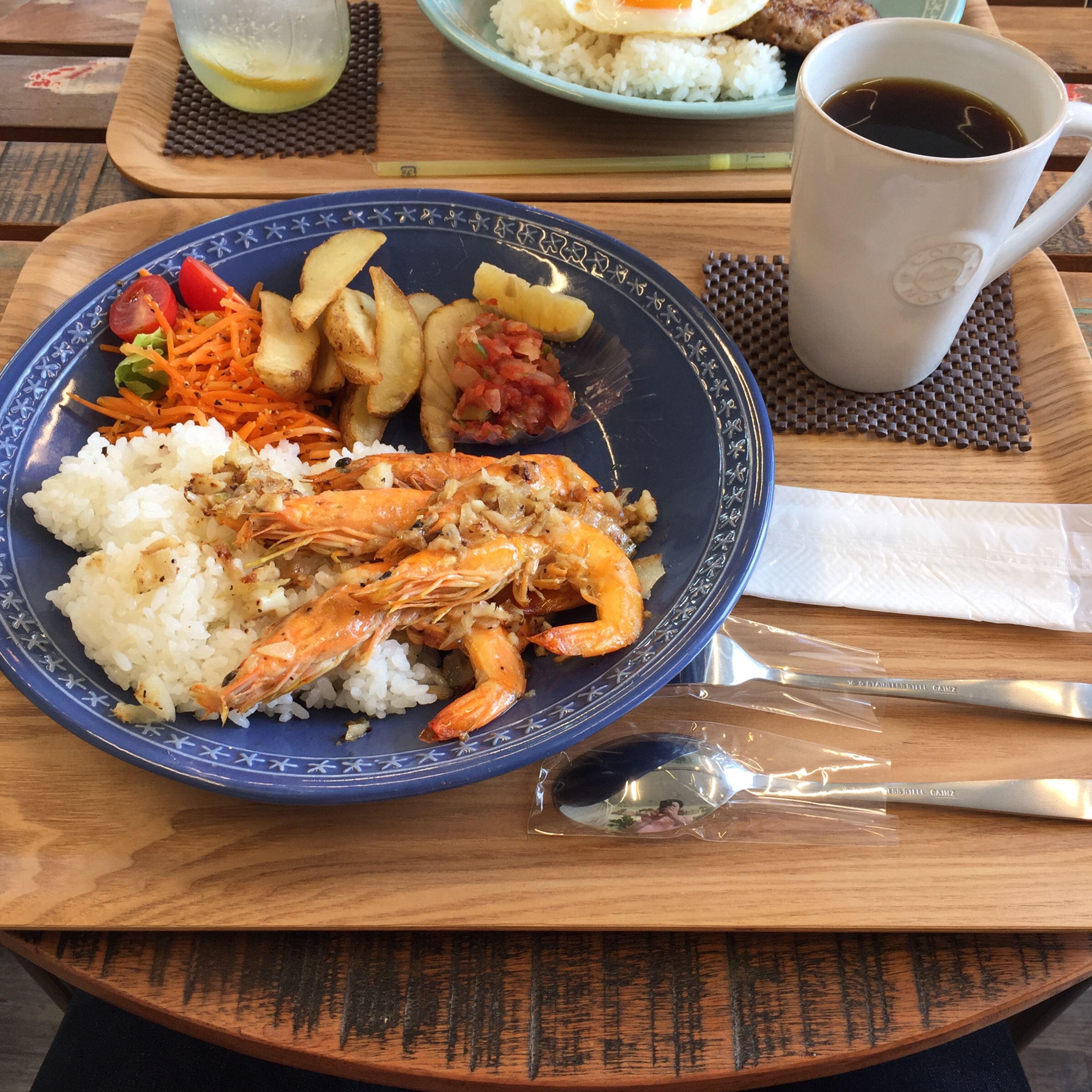 エスニック雑貨とオシャレな自家焙煎珈琲のカフェ Rainbow Cafe 北陸カフェフリーカーラボ